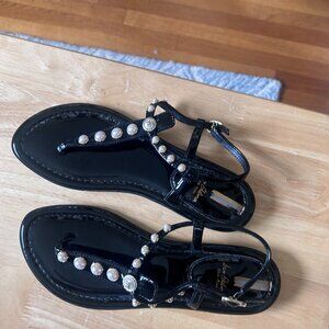 Sam Edelman Gigi Thong Sandal, black patent leather, pearls, Size 8